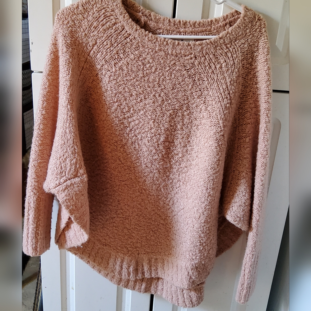 Lou & Grey Peach Crew Neck, Round Sweater